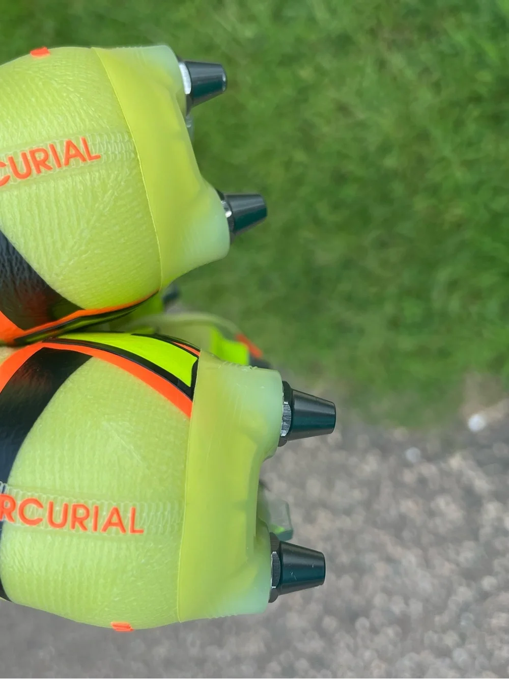 BRAND NEW Nike Mercurial Superfly 10 Elite SG VOLTAGE Size 5.5 Men’s/Women’s 7